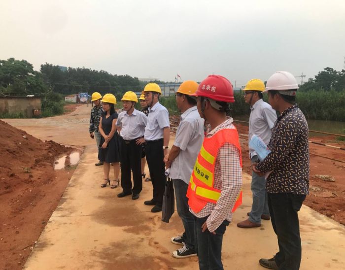 1303李克纯深入项目现场视察施工情形.jpg