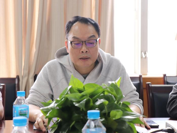 6周兴耀出席并讲话。。。。。谭倩文 摄_700x524.jpg
