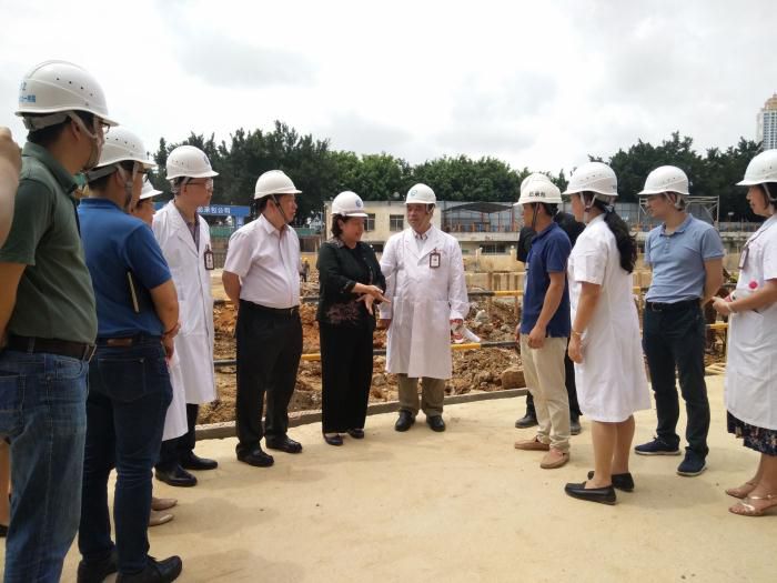 3.视察现场。。。。；；；苹莘 摄700.jpg