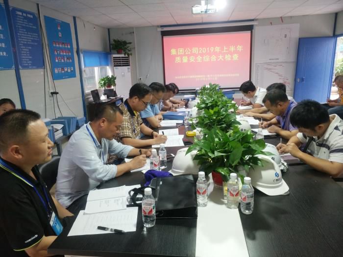 5聚会现场。。。李秋蝉 摄700.jpg