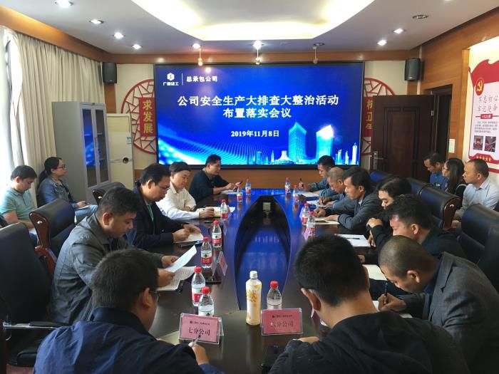 3聚会现场。。。。。覃洪浩 摄700.jpg