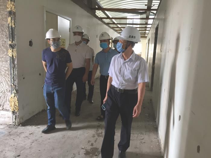 2.1现场检查指导。。。熊国梁 摄700.jpg