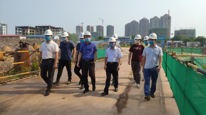 16.1检查现场。。；；；；；；莆氖 摄700.jpg