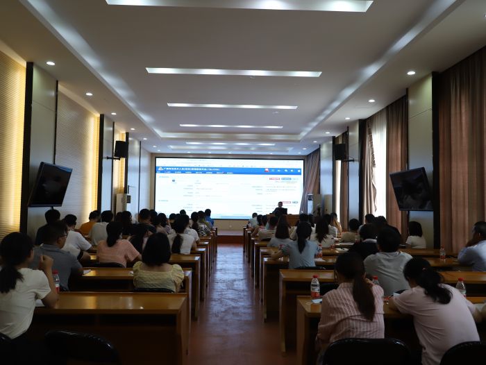 培训现场。。。李杰 摄.jpg