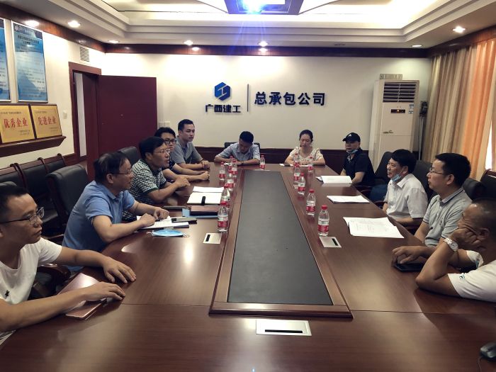 聚会现场。。。。 韦炎枫 摄.jpg