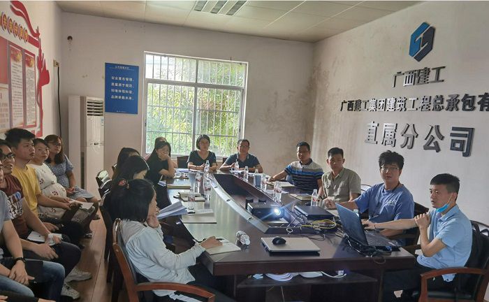 聚会现场。。。 陆黎婷 摄.jpg