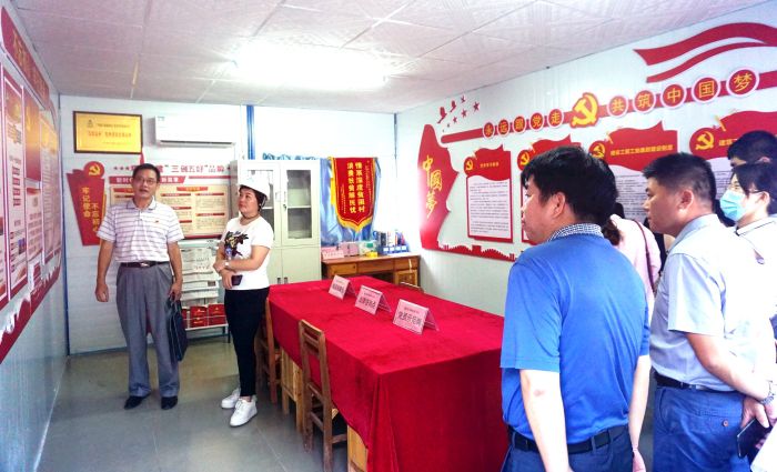 32观摩现场。。。。。谢微旋 摄.jpg