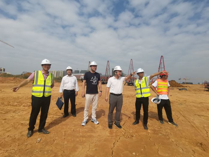 检查现场。。。。。 贺勇 摄.jpg