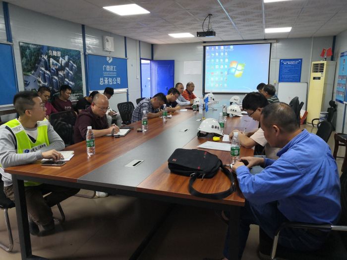 9军粮项目调研会现场。。。。。。邓灿滨 摄.jpg