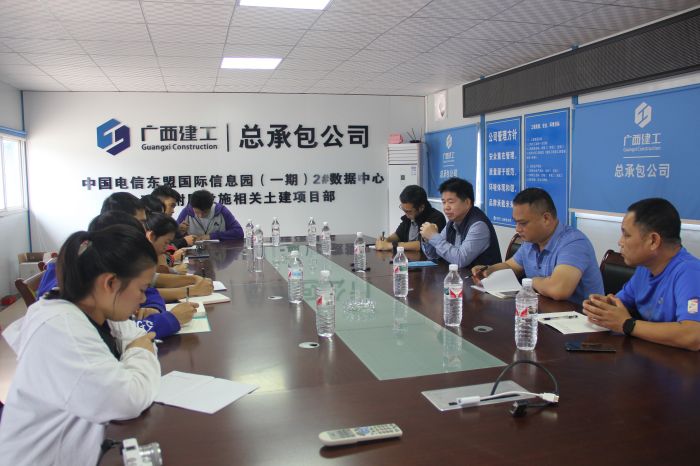 聚会现场。。李立云 摄.jpg