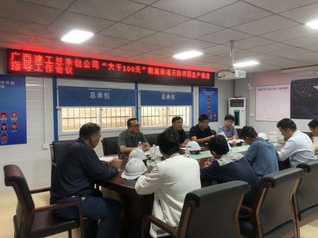 4聚会现场。。。。。。陆勤 摄.jpg