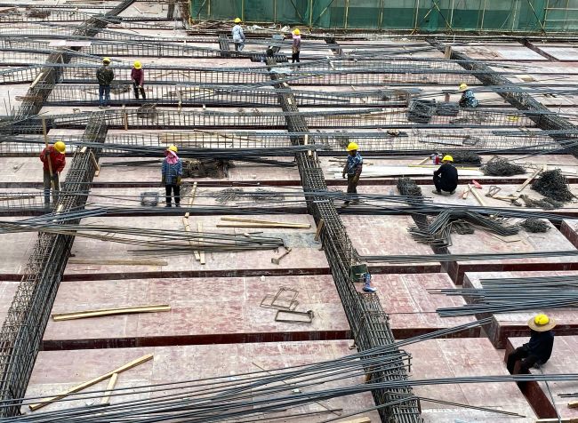 10 贯彻落实“5+2” “白+黑”。。张振海 摄.jpg