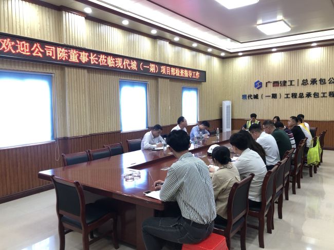 聚会现场。。。。。卢永宁 摄.jpg