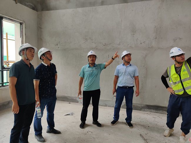 检查现场。。杨康 摄（修图）.jpg