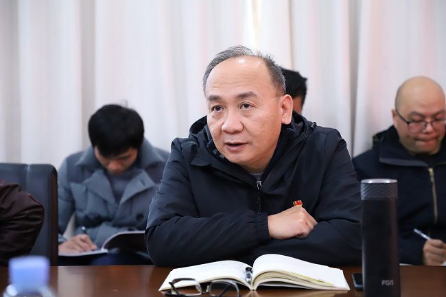 陆烜讲话。。。。。。侯健杰 摄（修图）.jpg