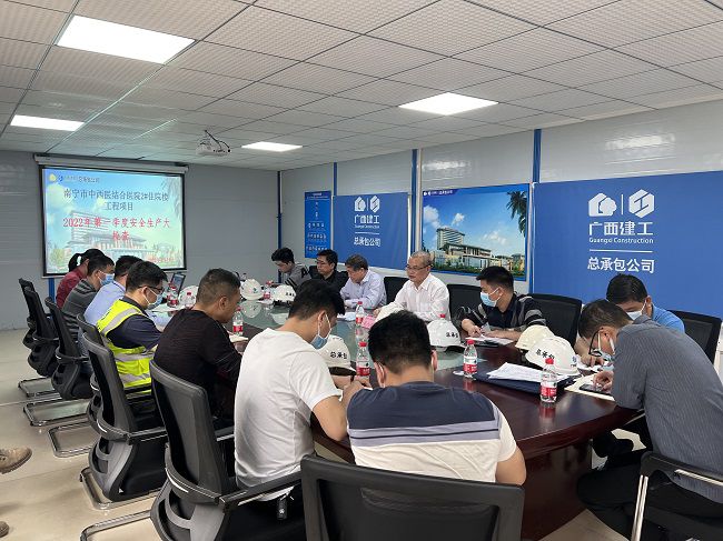 聚会现场。。。。。卢丽君 摄（修图）.jpg