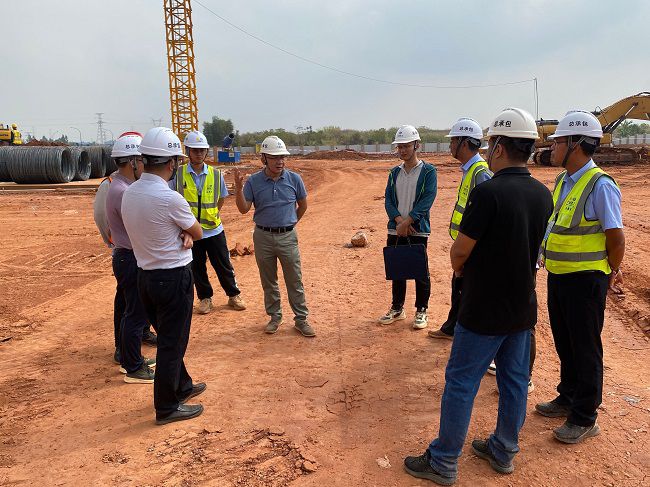 检查指导现场。。。陆娟娟 摄（原000图）.jpg