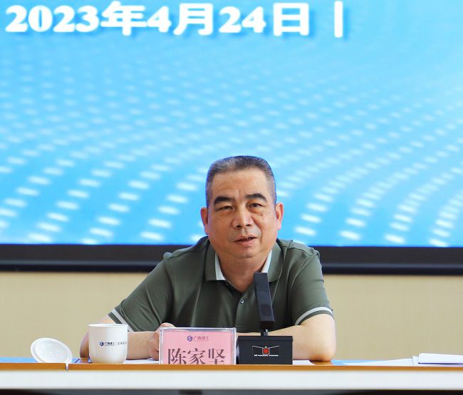 陈家坚讲话。。。郑诗宝 摄000。。。.jpg