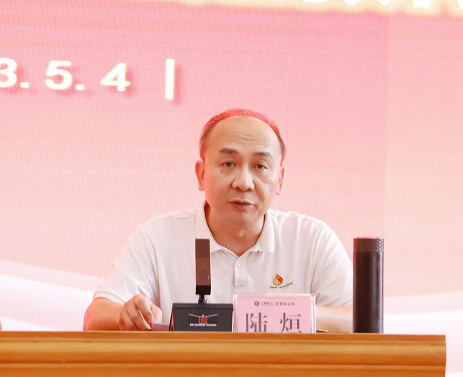 陆烜主持。。杨钰 摄（修图）.jpg