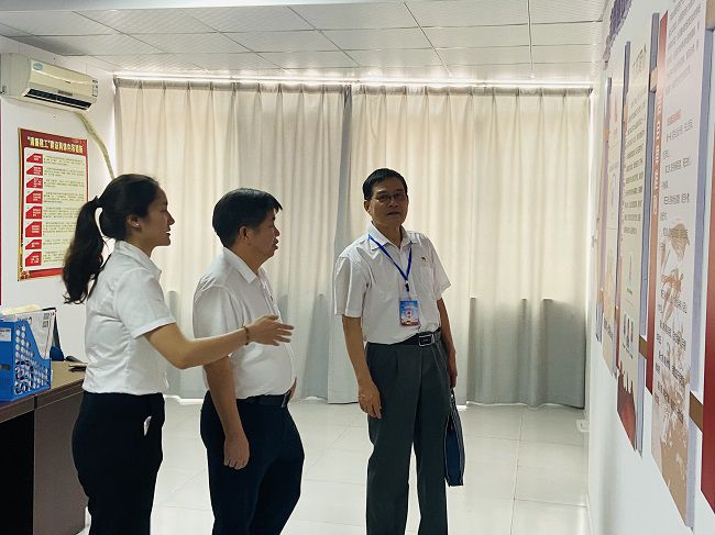 旅行党员活动室。。。。卢丽君 摄（修图）.jpg