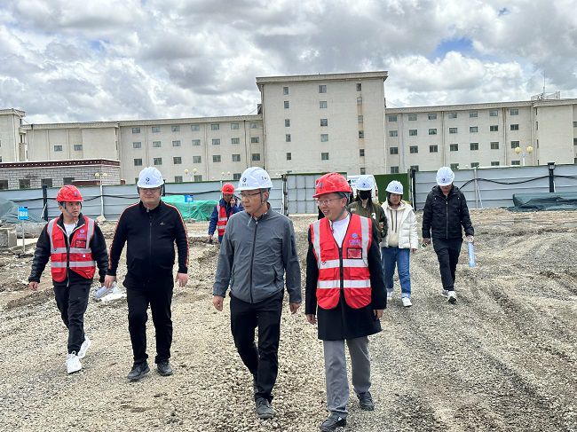 检查现场。。。。。许忠德 摄（修图）.jpg