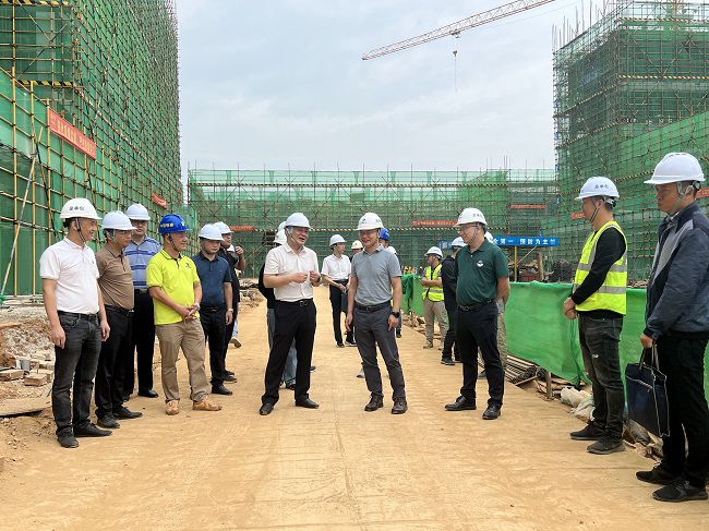 检查项目现场。。。。廖之锭 摄（修图）.jpg