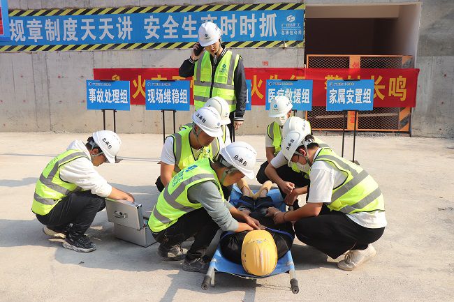 开展应急消防救援演练2。。。。周煜川 摄（修图）.jpg