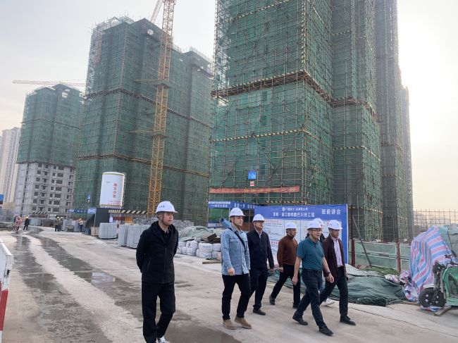 检查现场。。。。。。罗庆博 摄（修图）.jpg