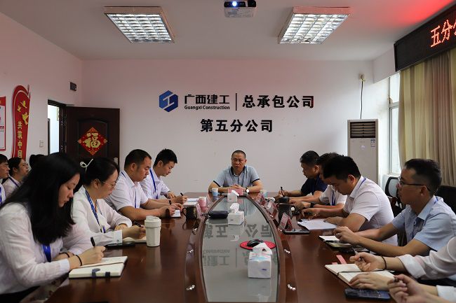 聚会现场。。。ㄐ尥00）.jpg